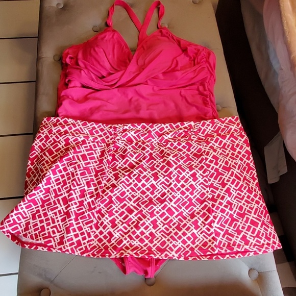 swimsuit with detachable skirt
